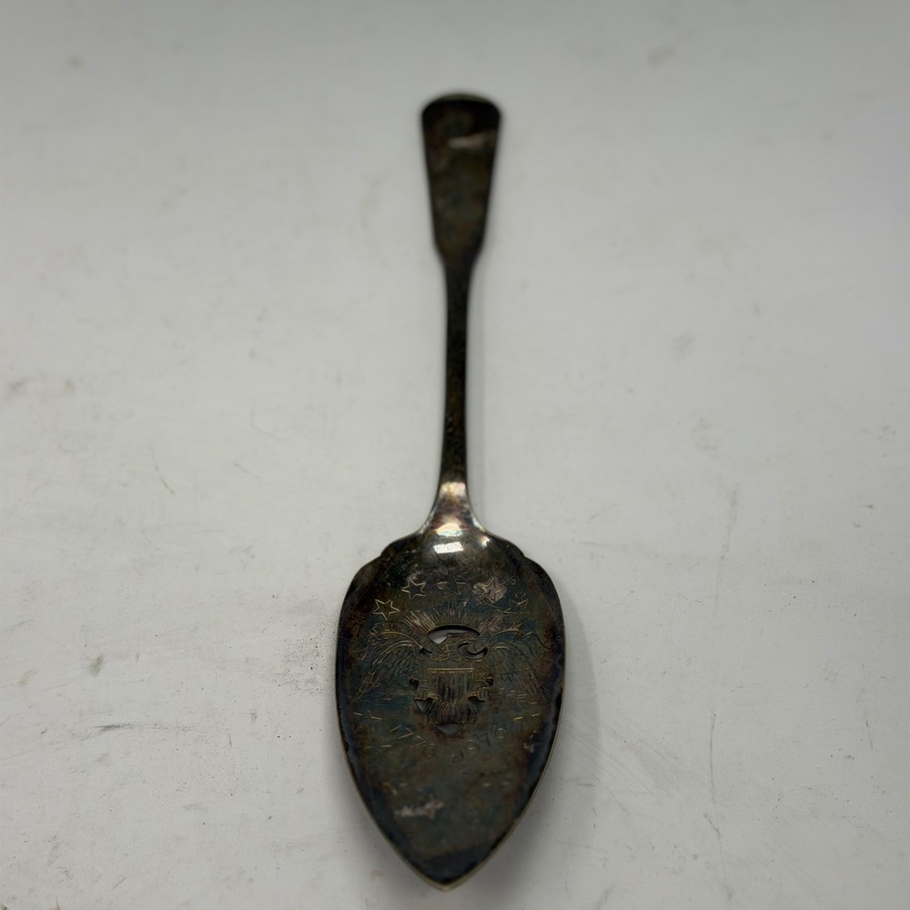 Vintage 1776-1976 US Bicentennial Commemorative Spoon Eagle Shield Hammered